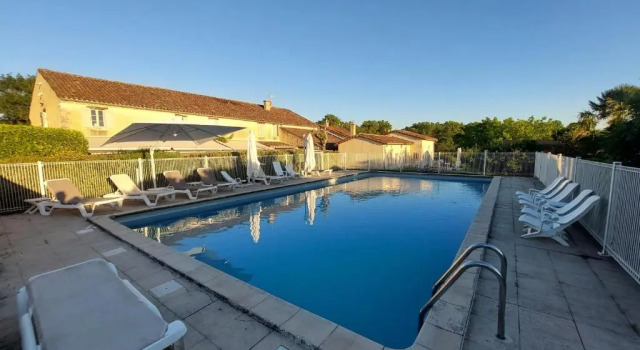 Номер Comfort Logis Hôtel La Ferme de Flaran