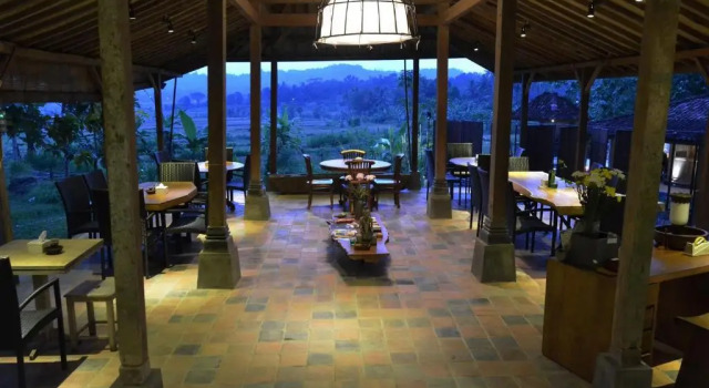 Villa Blue Steps, Rezerwuj Willa Bantul Yogyakarta Province