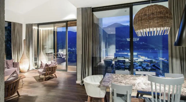 Люкс Executive с красивым видом из окна Senses Violett Suites