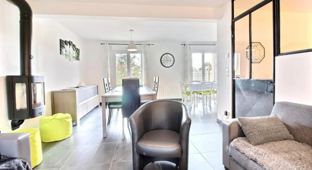 House With 4 Bedrooms in Plurien, With Enclosed Garden and Wifi - 800 m From the Beach, Varaa Hotelli Hotellit Côtes-d'Armor pysäköinnillä, Pysäköinti