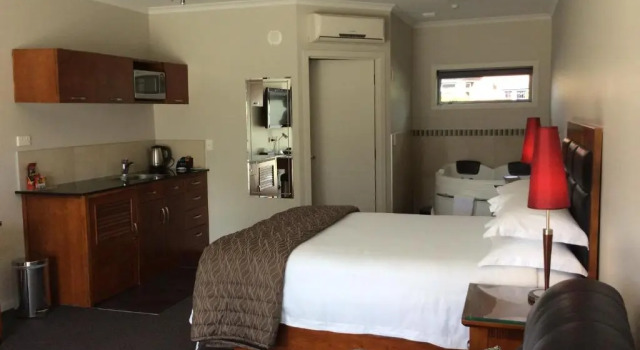 City Corporate Motor Inn, Забронировать Отель Палмерстон-Норт Манавату-Уангануи
