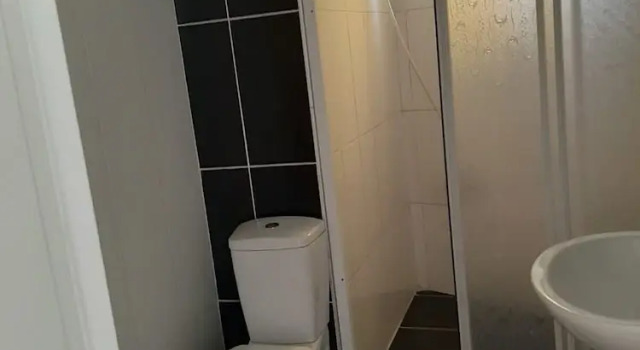Четырёхместный семейный номер Standard с балконом Sevo Hotel