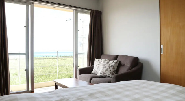 OceanVilla Yuninohama, Book Hotel Hoteller i Miyakojima med parkering, Parkering