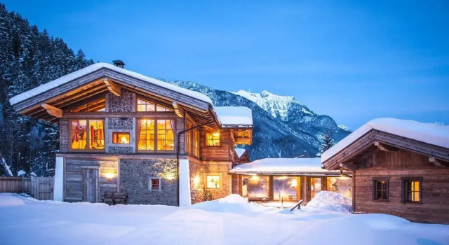 Verwöhnhotel Kristall, Book Hotel Hoteller i Tyrol med pool, Swimmingpool