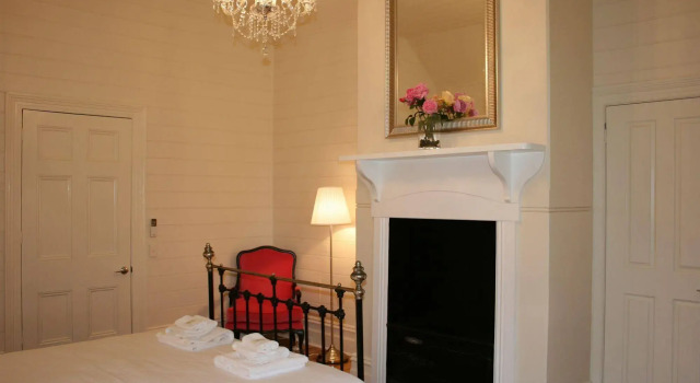 Quamby Homestead, Book Hotel Woolsthorpe Victoria