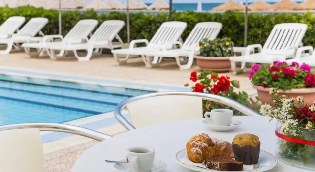Трёхместный номер Superior с видом на море Hotel Mara