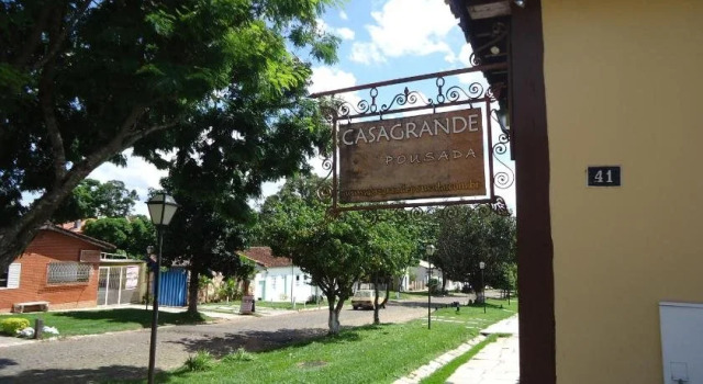 Pousada Casagrande, Забронировать Отель Отели Пиренополиса 3 звезды, рядом с Nossa Senhora do Rosario Church, 3*