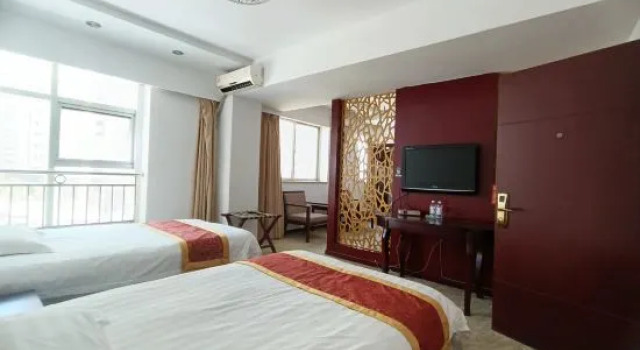 Трёхместный люкс Pingnan Xiangyue Hotel