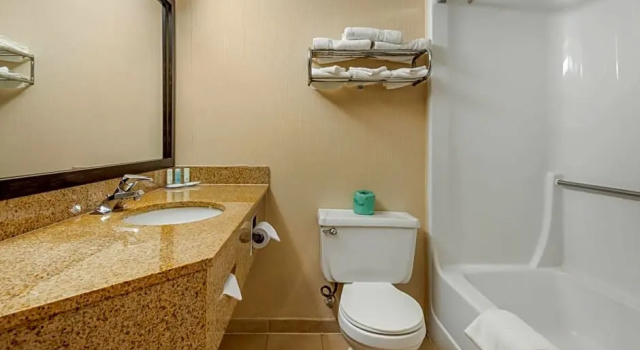Номер Standard Clarion Inn Levittown - Philadelphia Langhorne