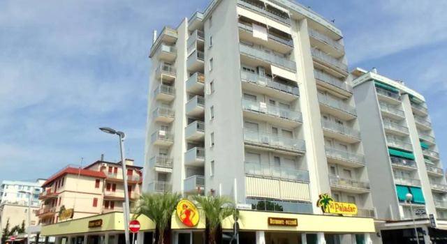 Cortina 1-85, Забронировать Отель Комаккьо Lidi di Comacchio