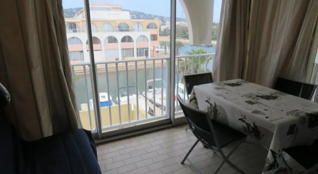 Appartement Sète, 1 pièce, 2 personnes - FR-1-472-135, Book Lejlighed Sète Étang de Thau