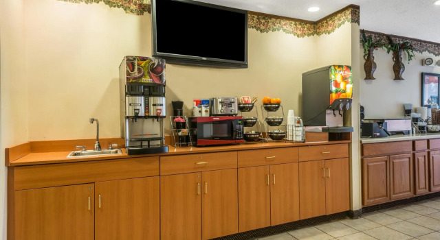 Двухместный номер Standard Microtel Inn & Suites by Wyndham Auburn