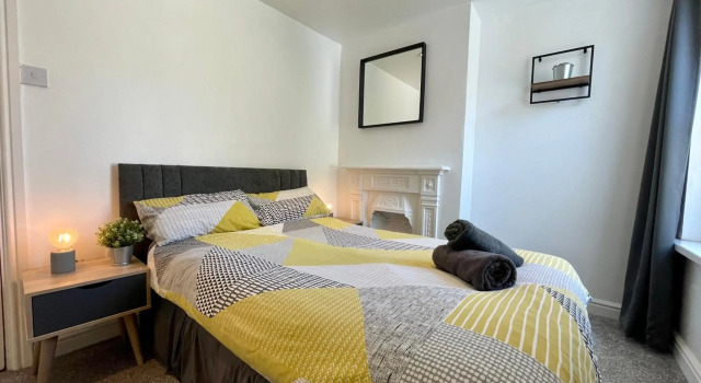 6 Person, 4 Bedroom Light, Warm & Modern Apartment, Забронировать Апартаменты/квартира Апартаменты Кардиффа, рядом с Замок Кардифф, Апартаменты/квартира