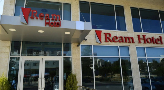 Ream Hotel Amman, Buchen Sie Hotel Hotels in Amman Governorate mit Frühstück, Frühstück