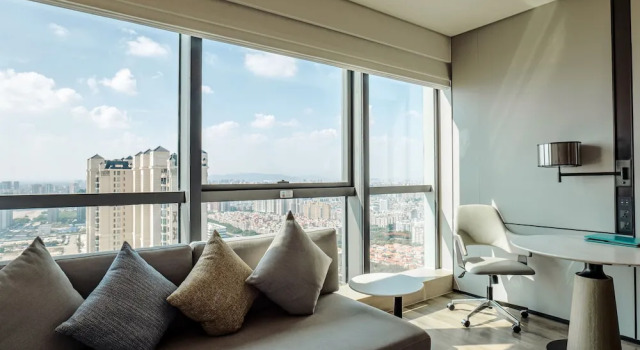 Четырёхместный номер Standard с частичным видом на море Shantou Marriott Hotel