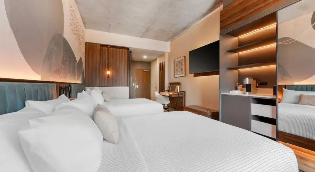 Четырёхместный номер Standard Cambria Hotel Nashville Midtown