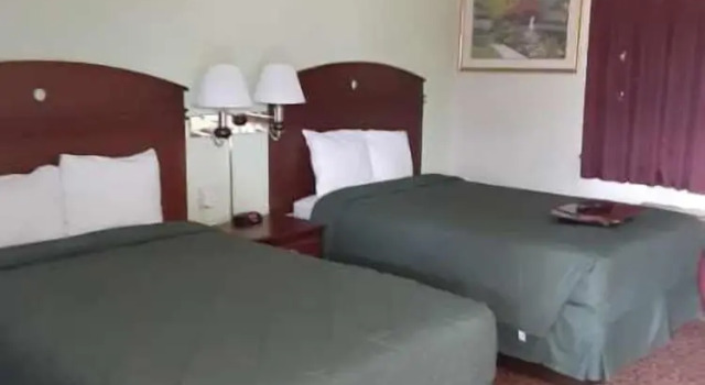 Четырёхместный номер Standard WYE Motor Lodge Duncansville - Altoona