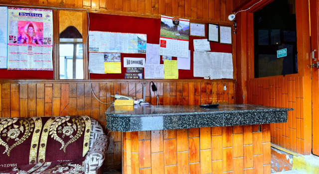 OYO Flagship 30387 Pine View Hotel Manali, Забронировать Отель Отели Манали с парковкой, Парковка
