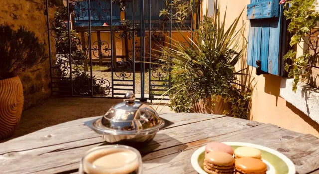 Студия Studio "LA MEDINA", au coeur dun merveilleux jardin, proche COMMERCES & MER
