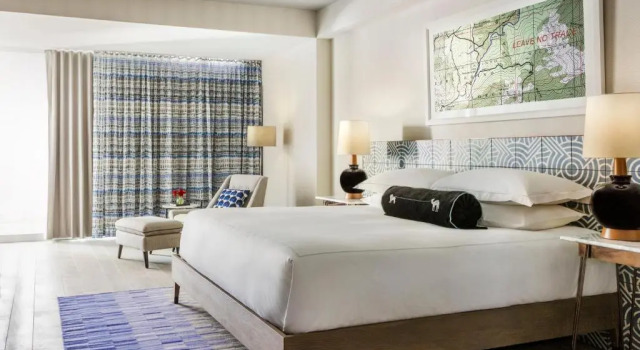 Номер Standard с видом на город Kimpton Rowan Palm Springs Hotel by IHG