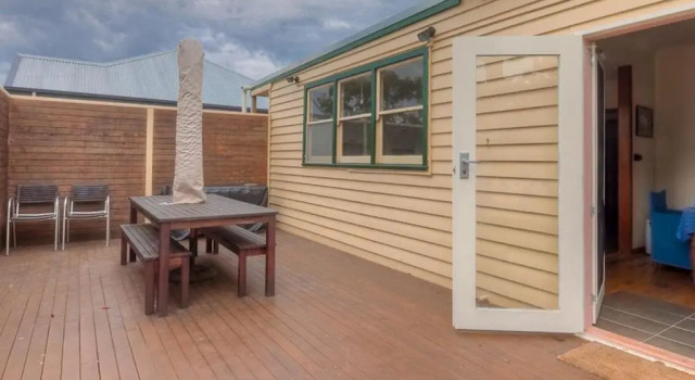 Carrick Fergus - Centrally located family home