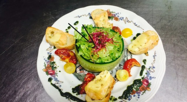 Номер Comfort Hôtel Restaurant Aux Deux Roses