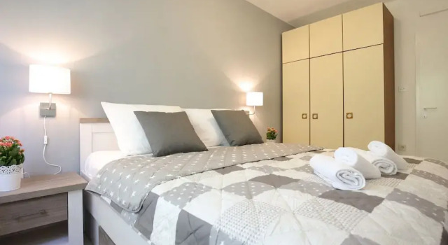 Holiday Home in Bibinje near Beach, Забронировать Дом для отпуска Коттеджи Задарской жупания, рядом с Пляж Бибиньски Мликарич, Коттедж