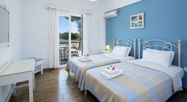 Апартаменты с частичным видом на море Marika Apartments