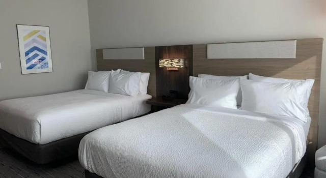 Четырёхместный номер Standard Holiday Inn Express & Suites Courtenay - Comox by IHG