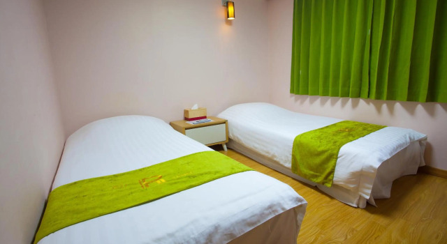 Jeju R Hotel & Guest House - Hostel