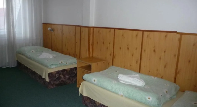 Hotel Dumbier, Book Hotel Brezno 