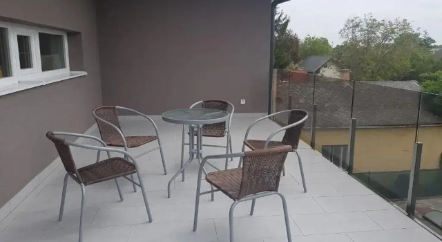 Апартаменты с видом на бассейн Francesca Apartman