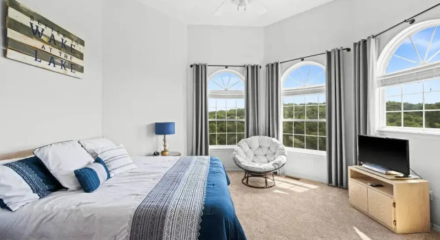 Condo in Lakefront Resort w/ Pool! Ozarks Getaway, Buchen Sie Resort Coney Island USA