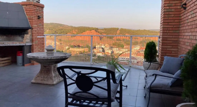 TeruelHome IV Atico con vistas y aparcamiento en el centro, Book Hotel Hotels in Aragon with Parking, Parking