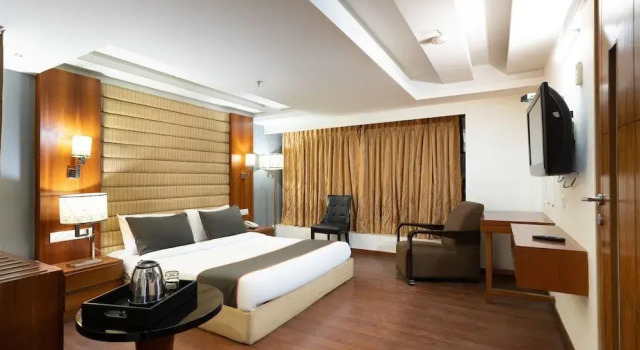 Avalon Hotel by OYO Rooms, Rezervovat Hotel Hotely v Gujarat s parkováním, Parkování