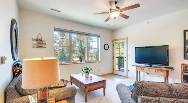 Апартаменты Cozy Livingston Condo w/ Balcony & Mtn View!