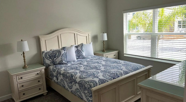 Fascinating 4bedroom townhome, close to Disney, Book Hotel Hoteller i Four Corners med pool, Swimmingpool