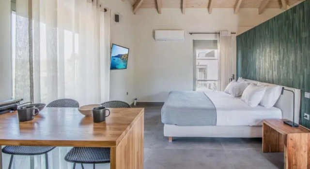 blue symphony suites and apartments, Забронировать Апартаменты/квартира Отели периферии Ионических островов с парковкой, Парковка