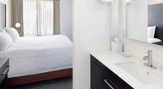 Четырёхместный люкс Residence Inn by Marriott Sacramento Downtown at Capitol Park