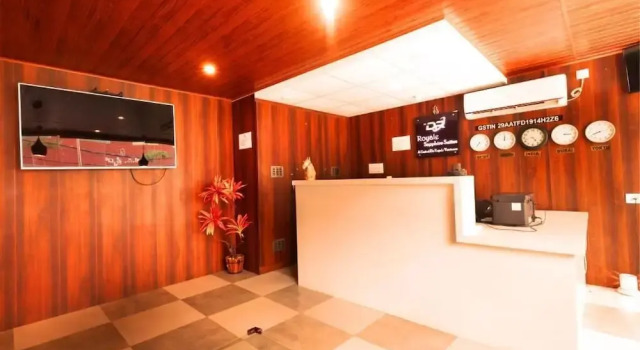 De Royale Sapphire Suites, Varaa Hotelli Edulliset hotellit kohteessa Bangalore