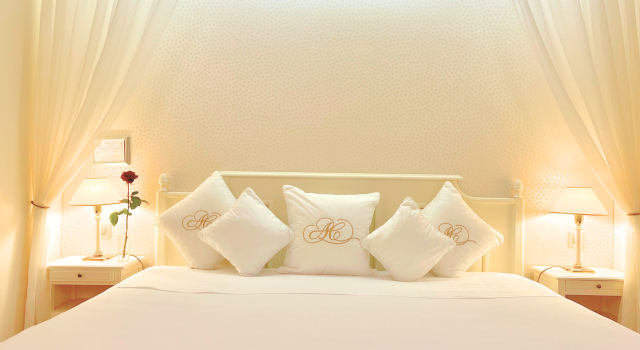 Auberge de Cassagne & Spa, Prenota Ostello Ostelli a Valchiusa, Ostello