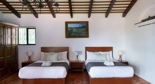 3 Bedroom Spacious Villa with Pool & Lake view, Rezerwuj Willa Wille w Lake Chapala, Willa