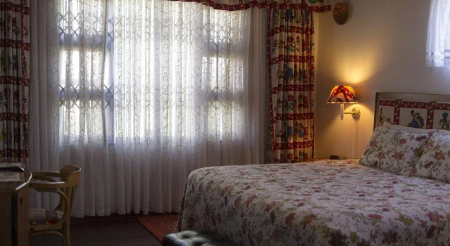 Dakalo Bed and Breakfast, Prenota Hotel Soweto Gauteng