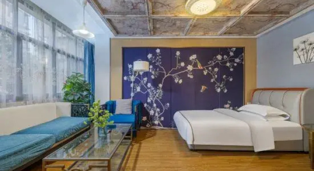 Люкс Hangzhou Yue Boutique Hotel (Longhu Zijing Tianjie Sandun Subway Station)