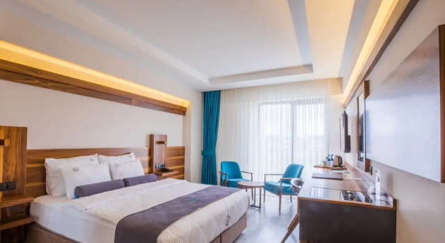Номер Superior Karpalas City Hotel & Spa
