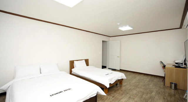 Трёхместный номер Standard Ekonomy Hotel