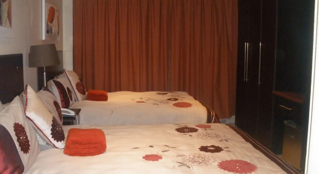 Четырёхместный номер Superior Jay and Bee Guesthouse