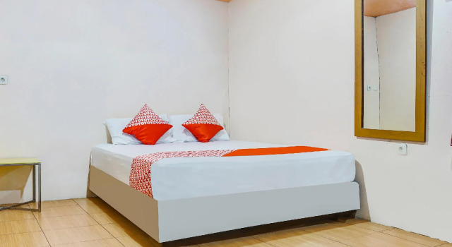 OYO 90923 Makassar Cottage, Book Vacation Home Villas in Sulawesi, Villa