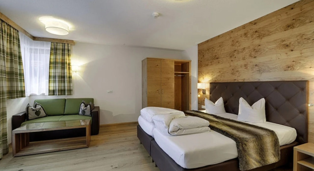 Семейный номер Deluxe Hotel Enzian Paznaun
