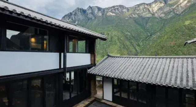 Tea Horse Road Stone Town, Boek Hotel Hotels in Yunnan met parkeren, Parkeren